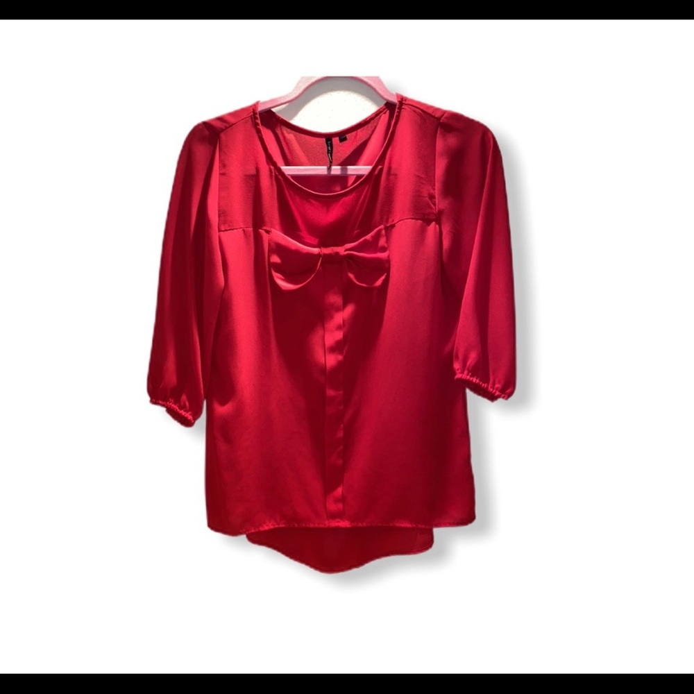 Red thin bowknot blouse